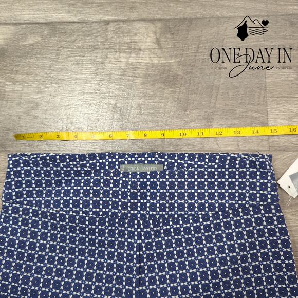 Erica Taylor Pull On Ankle Pants Size M - Picture 3 of 6